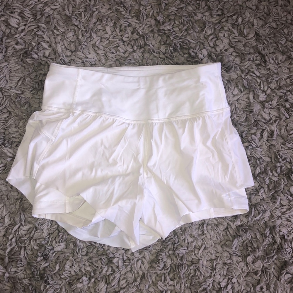 Lululemon White Shorts (4)